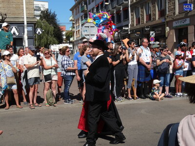 Grande parade Festival Lorient 2022<br>@copyleft <a href=https://www.le-fab-lab.com>Le Fab'Blab</a> Licence Art Libre, 2022-08-07-grande-parade-076