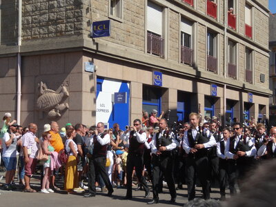 Grande parade Festival Lorient 2022<br>@copyleft <a href=https://www.le-fab-lab.com>Le Fab'Blab</a> Licence Art Libre, 2022-08-07-grande-parade-079