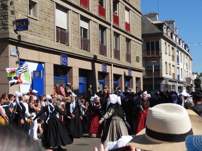 Grande parade Festival Lorient 2022<br>@copyleft <a href=https://www.le-fab-lab.com>Le Fab'Blab</a> Licence Art Libre, 2022-08-07-grande-parade-084