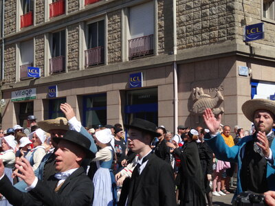 Grande parade Festival Lorient 2022<br>@copyleft <a href=https://www.le-fab-lab.com>Le Fab'Blab</a> Licence Art Libre, 2022-08-07-grande-parade-093