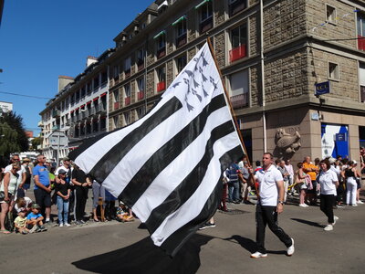 Grande parade Festival Lorient 2022<br>@copyleft <a href=https://www.le-fab-lab.com>Le Fab'Blab</a> Licence Art Libre, 2022-08-07-grande-parade-108