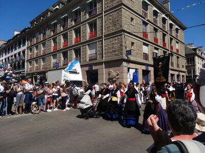 Grande parade Festival Lorient 2022<br>@copyleft <a href=https://www.le-fab-lab.com>Le Fab'Blab</a> Licence Art Libre, 2022-08-07-grande-parade-126