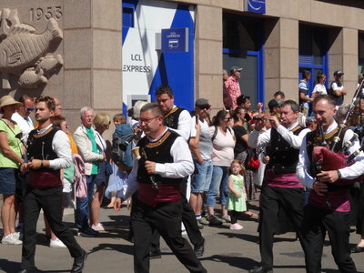 Grande parade Festival Lorient 2022<br>@copyleft <a href=https://www.le-fab-lab.com>Le Fab'Blab</a> Licence Art Libre, 2022-08-07-grande-parade-135