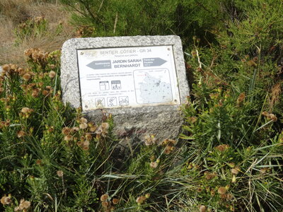 Belle-Île, entre Sauzon et Ster Vraz<br>@copyleft <a href=https://www.le-fab-lab.com>Le Fab'Blab</a> Licence Art Libre, 2022-08-18-sauzon-vers-les-poulains-19