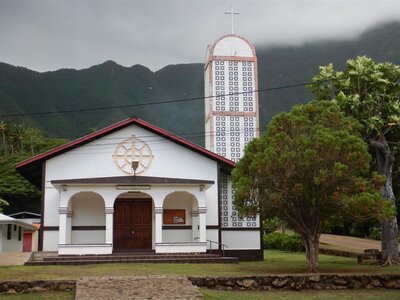 UA HUKA, HANE  16 