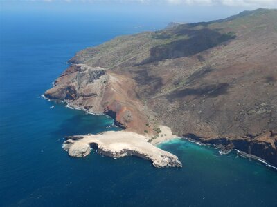 UA HUKA, Vue d’hélico Plage HATUANA