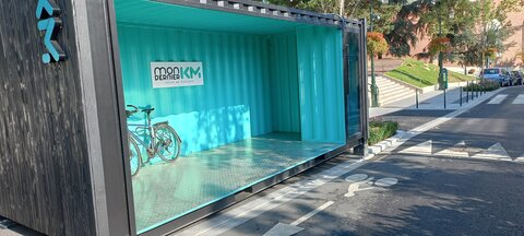 Stationnements vélos, Gare SNCF arceaux couverts à terminer