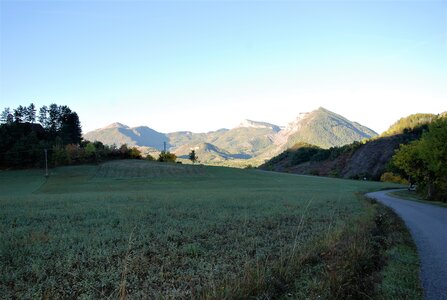 Bréziers, la chapelle de Ste Sixte par la bergerie 04102022, DSC_0339