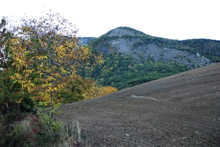 Bréziers, la chapelle de Ste Sixte par la bergerie 04102022, DSC_0351