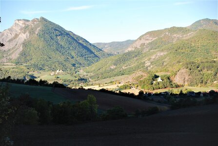 Bréziers, la chapelle de Ste Sixte par la bergerie 04102022, DSC_0357
