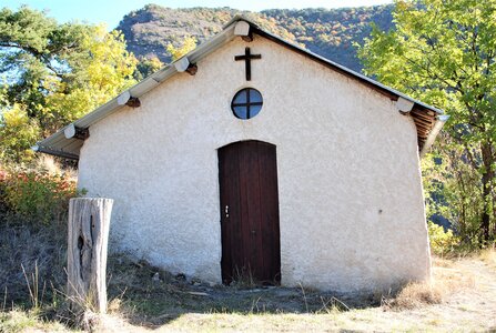Bréziers, la chapelle de Ste Sixte par la bergerie 04102022, DSC_0396