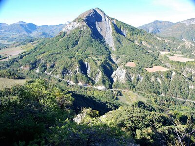 Bréziers, la chapelle de Ste Sixte par la bergerie 04102022, DSC_0400