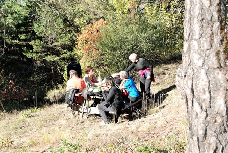 Bréziers, la chapelle de Ste Sixte par la bergerie 04102022, DSC_0404