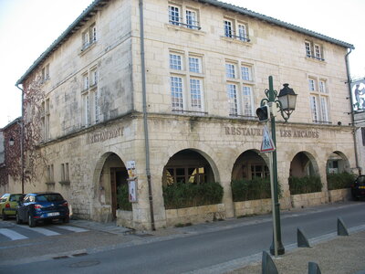 AIGUES MORTES - ARLES - FONTVIEILLE - ESTABLON - MONTMAJOUR , 20 AIGUES MORTES