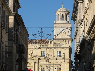 AIGUES MORTES - ARLES - FONTVIEILLE - ESTABLON - MONTMAJOUR , 27  ARLES