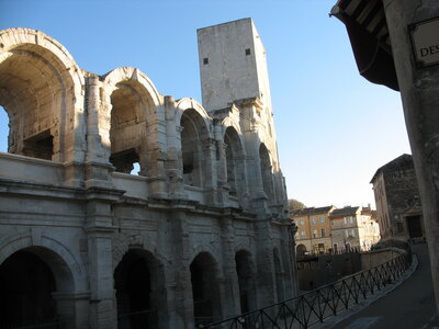 AIGUES MORTES - ARLES - FONTVIEILLE - ESTABLON - MONTMAJOUR , 49  ARLES