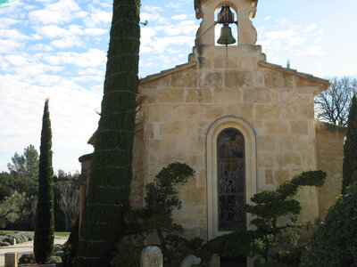 AIGUES MORTES - ARLES - FONTVIEILLE - ESTABLON - MONTMAJOUR , 76  ESTOUBLON