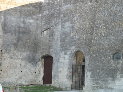 AIGUES MORTES - ARLES - FONTVIEILLE - ESTABLON - MONTMAJOUR , 94 MONTMAJOUR