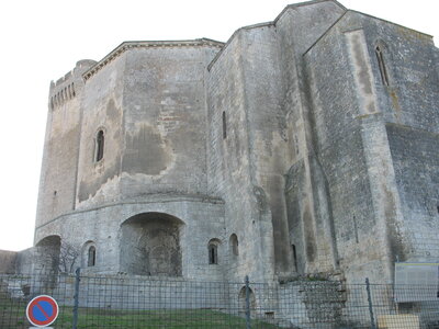 AIGUES MORTES - ARLES - FONTVIEILLE - ESTABLON - MONTMAJOUR , 102 MONTMAJOUR