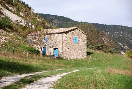 Départ de Monclus, le Rocher de Beaumont le 27 octobre 2022, DSC_0101