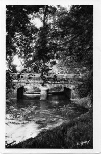 bassin versant de la Sienne et fleuves côtiers du SAGE COC, lessay dans le parc du château paysage et pont