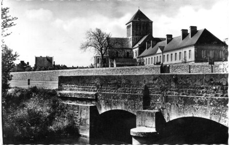 bassin versant de la Sienne et fleuves côtiers du SAGE COC, lessay vue du pont de l’ay l’abbatiale