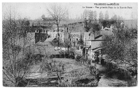 bassin versant de la Sienne et fleuves côtiers du SAGE COC, villedieu les poêles vue prise du pont de la rue de Paris