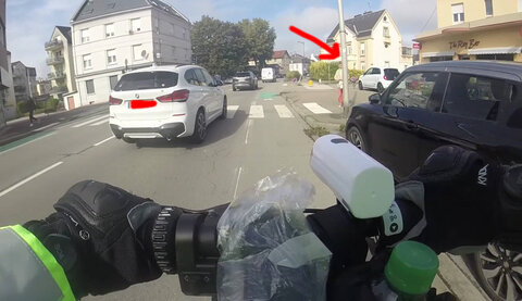 problemes_a_pied, vlcsnap-2023-01-19-21h04m08s336