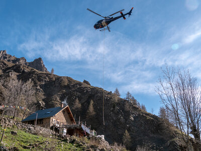 Héliportage au Tourond 27-04-23, sRVB-1068754