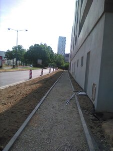 chantier KOSMO le 23-06-2023, allée le long du boulevard