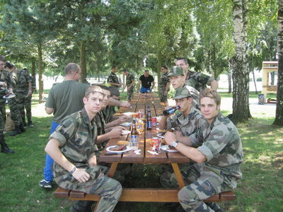 B5 61RA Aout 2004, repas 0016