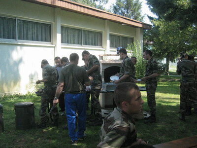 B5 61RA Aout 2004, repas 0012