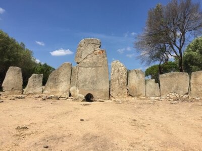 Sardaigne, 02_tombe-dei-giganti-01