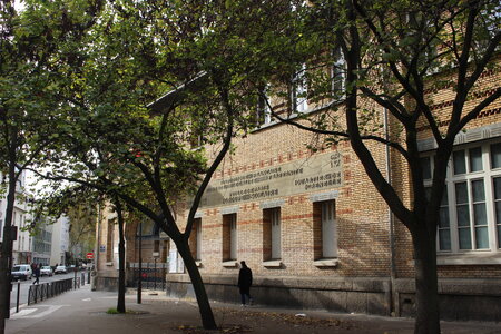 Photographies du poème Hôtel Hilton de Raymond Queneau, 017 - Hôtel Hilton_Groupe scolaire Michel-Sextius