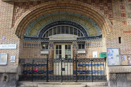 Photographies du poème Hôtel Hilton de Raymond Queneau, 018 - Hôtel Hilton_Groupe scolaire Michel-Sextius_La maternelle