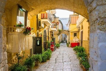 Pouilles, 951-Bari