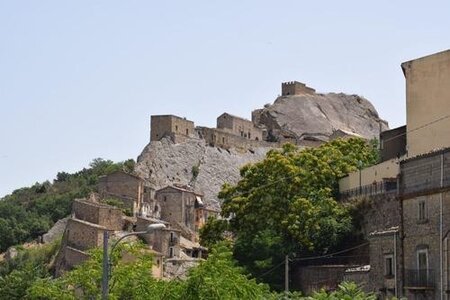 Sicile, __74-Sperlinga
