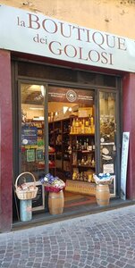 Guide Toscane, 206-Boutique-Lucca-01