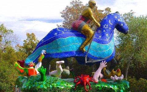 Guide Toscane, 208-Niki-St-Phalle-Tarot-Garden-Capalbio_01
