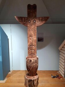 043 Fautlfer-sculpture-autres, Totem indien (Yukon) 03.