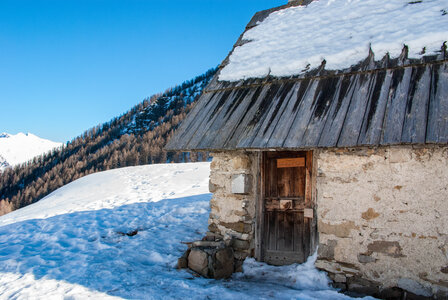 Départ de Serre Eyraud : La cabane de tante Yvonne le 25012024, DSC_0168