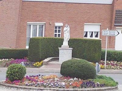 ALLENNES LES MARAIS, vierge