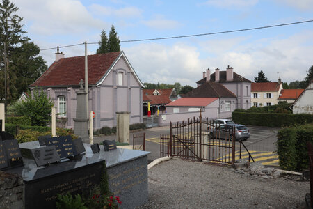 20210823 Montreuil-sur-Mer - Etaples, IMG_2456 L’école et la mairie de La Calotterie