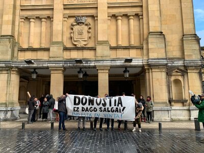 27/04/2024 Donostia Defendatuz Herritarron Plaza, WhatsApp Image 2024-04-27 at 20.07.32