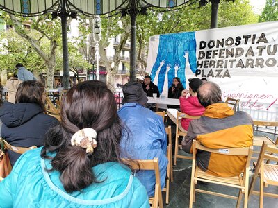 27/04/2024 Donostia Defendatuz Herritarron Plaza, 2024-04-27_17h07m59s