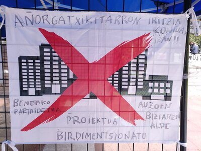 27/04/2024 Donostia Defendatuz Herritarron Plaza, 2024-04-27_15h26m23s