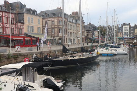 20220905 De Honfleur à Honfleur, IMG_3663 La sortie des Pen Duick du Vieux Bassin