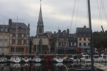 20220905 De Honfleur à Honfleur, IMG_3672 Le Vieux Bassin et le quai Saint-Etienne