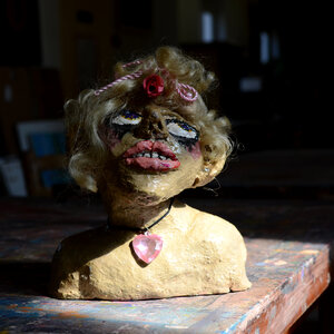 Atelier Marie Laurencin, regard-vers-la-lumire-_12989871293_o