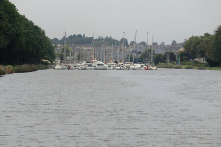 20220913 D'Isigny-sur-Mer à Carentan-les-Marais, IMG_4115 Le port de Carentan depuis l’écluse du Haut-Dick